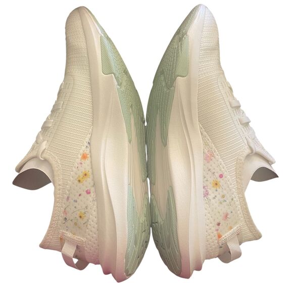 New Balance Womens 9 Sneakers White Flowers DynaSoft Nergize Sport v2 Slip On - Picture 7 of 11